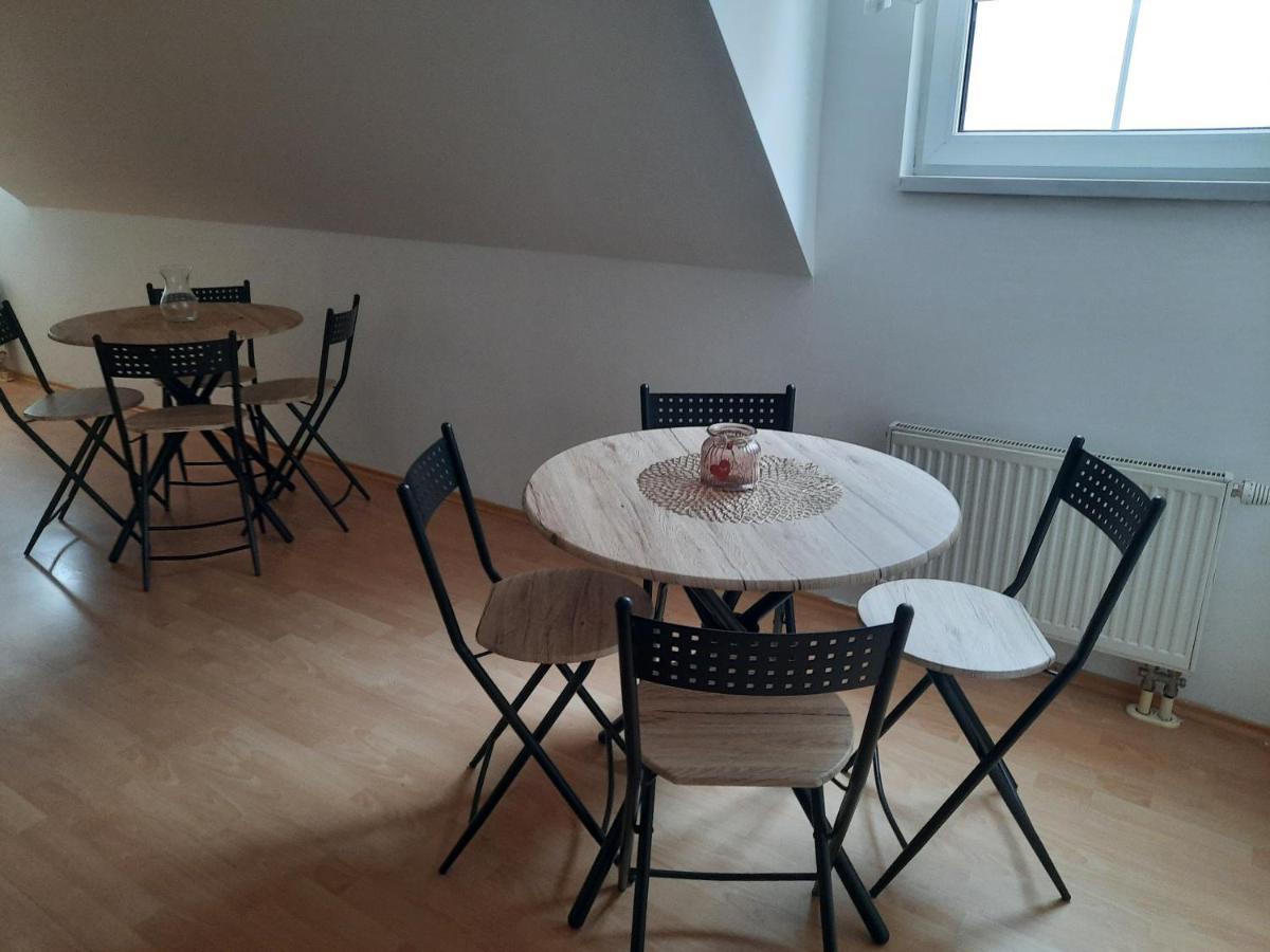 Apartman Chiarita Nemsova Bagian luar foto