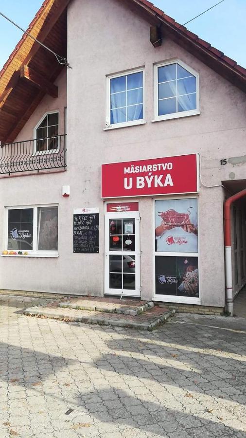 Apartman Chiarita Nemsova Bagian luar foto
